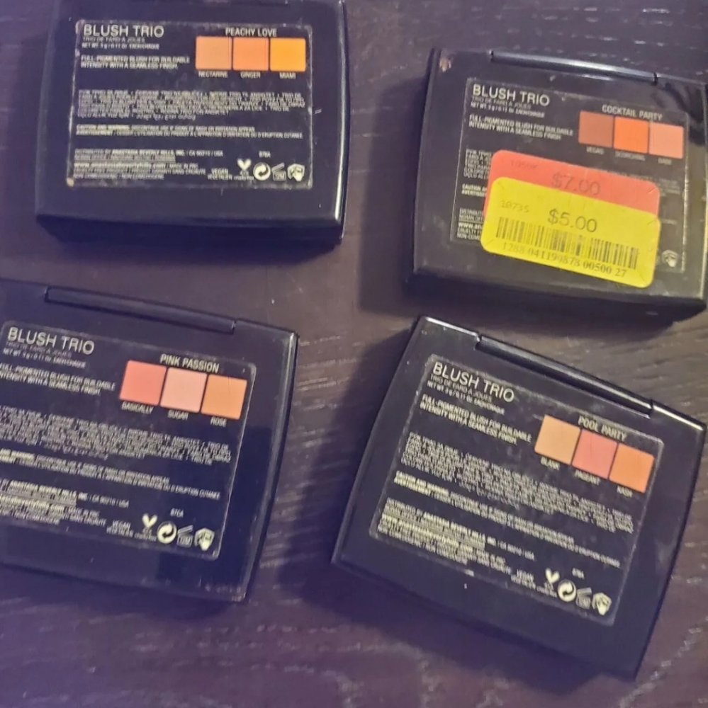 Blush lot 3 Anastasia